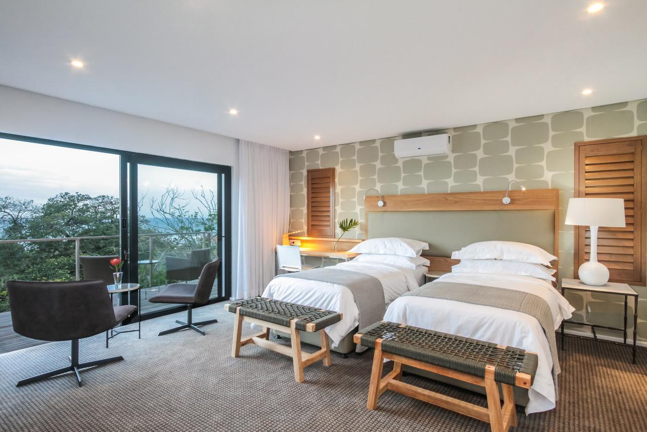 Suite,1077029722:JPEG